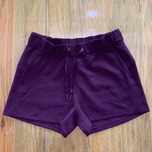 LuLuLemon On The Fly Short